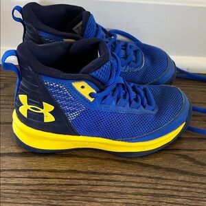 Under Armour | (11K) Preschool Hightop Basketball Sneaker in Blue and Yellow